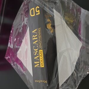 🆕️Maxfine Purple 5D Volume Mascara